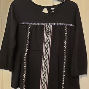 Girls SZ Large Old Navy embroidered knit top